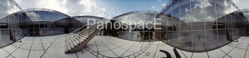 R01 Grande Arche Inside