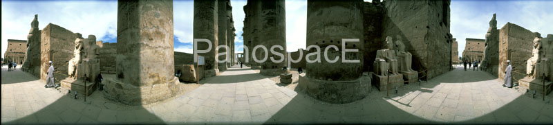 T04 Louxor Columns 